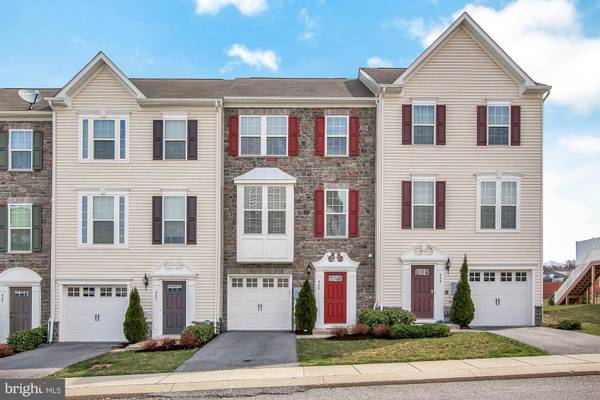 955 BRECHIN LN, York, PA 17403