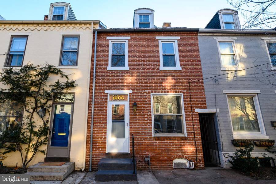 1006 GREEN ST, Harrisburg, PA 17102