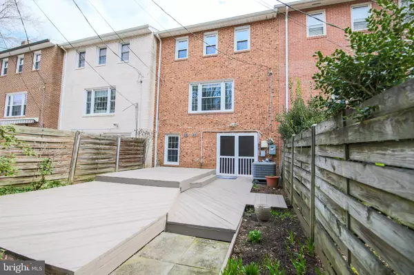 Alexandria, VA 22309,8214 MCCLELLAND PL