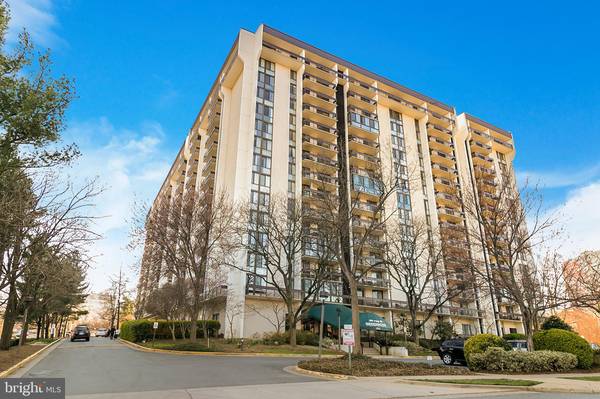 5300 HOLMES RUN PKWY #1002, Alexandria, VA 22304