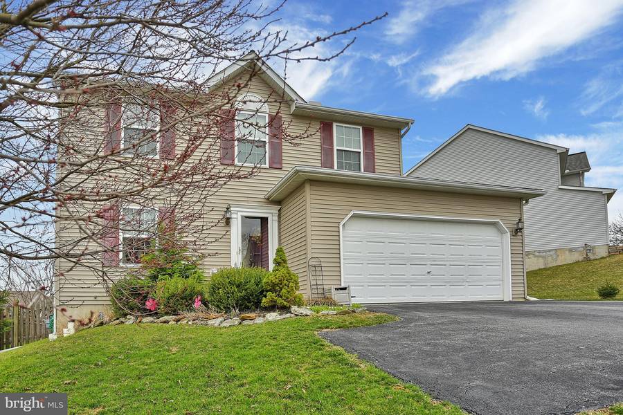 615 HARVEST DR, Dallastown, PA 17313