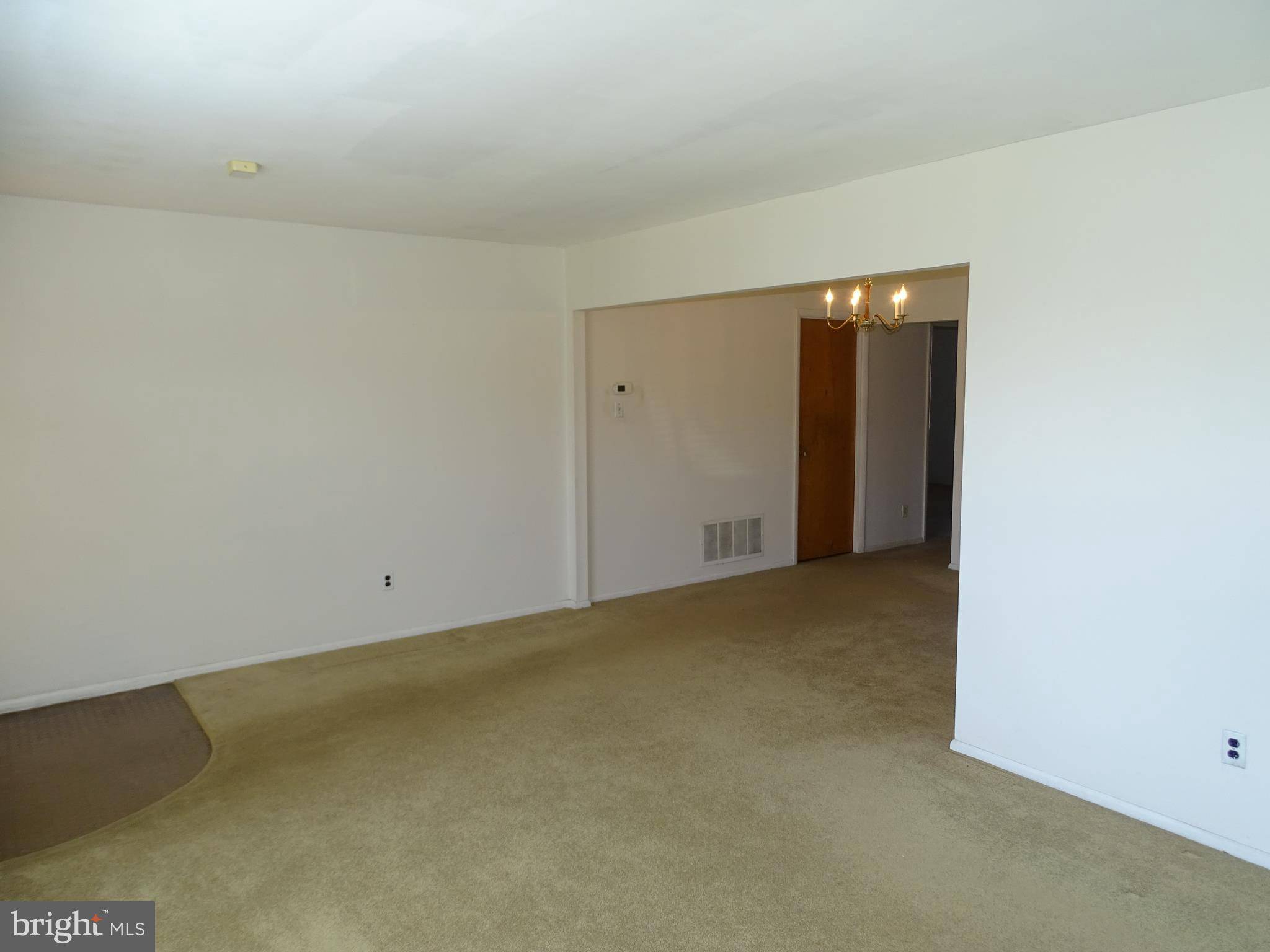 Bensalem, PA 19020,6233 PATRICK HENRY CT