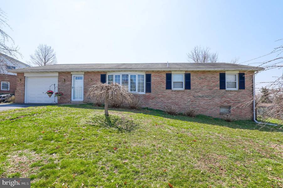 362 HILLTOP DR, Ephrata, PA 17522