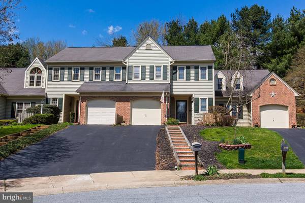 3223 PINEWYN CIR, Lancaster, PA 17601