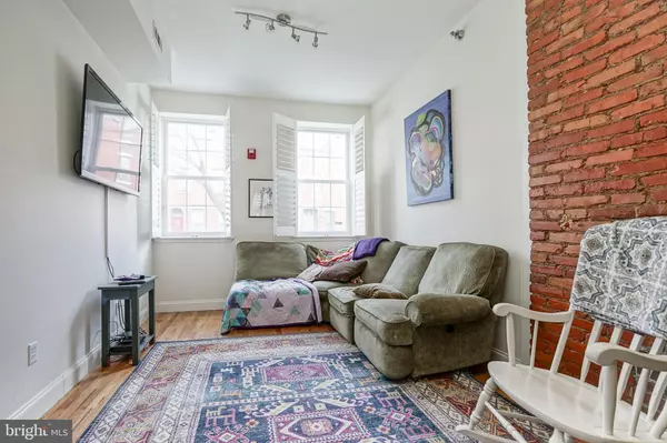 Philadelphia, PA 19146,1538 CHRISTIAN ST #1