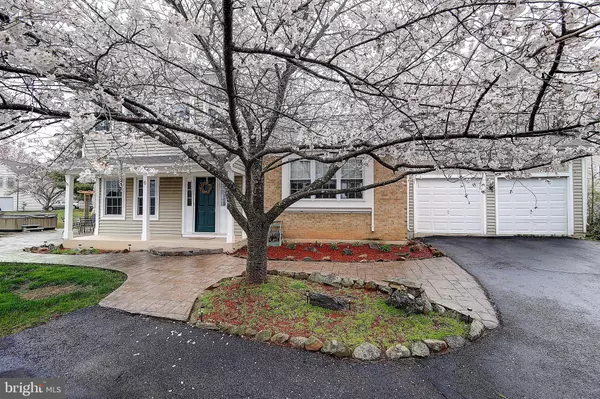 Sterling, VA 20165,6 BRINKS CT