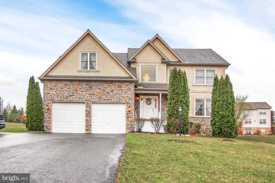 225 SUNSET CIR, Red Lion, PA 17356