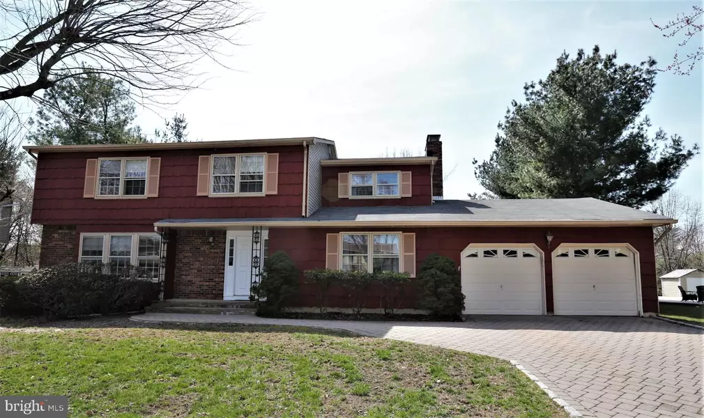 47 HAMILTON LN S LN, Plainsboro, NJ 08536