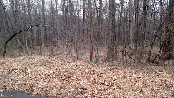 10 MARYBETH DR, Fleetwood, PA 19522