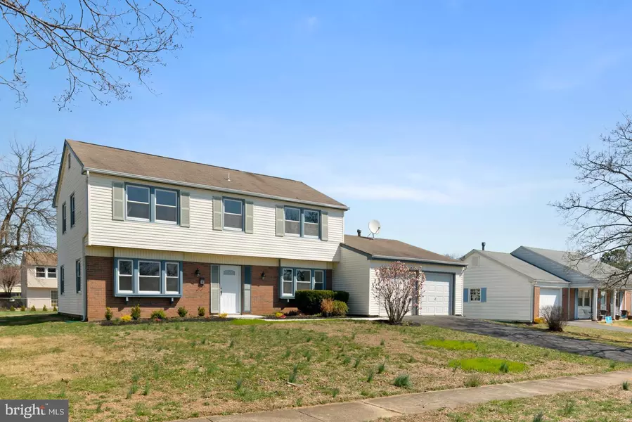 24 TRESCOTT LN, Willingboro, NJ 08046