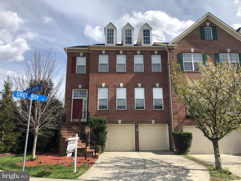 2401 CYPRESS GREEN LN, Herndon, VA 20171