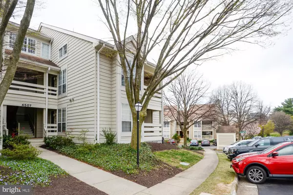 Alexandria, VA 22312,4507 HAZELTINE CT #D