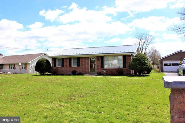 108 HOKE DR, Chambersburg, PA 17202