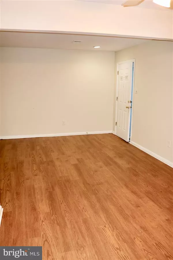 Alexandria, VA 22309,3953-D SAN LEANDRO PL