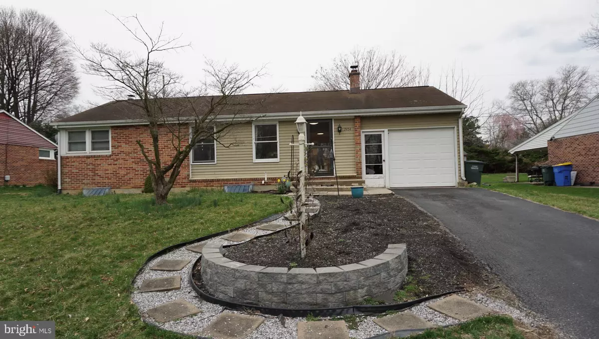 York, PA 17402,2454 CRYSTAL LN