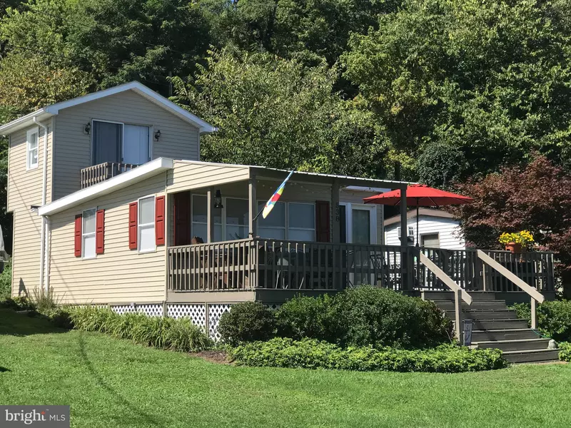 538 BOATHOUSE RD, Wrightsville, PA 17368