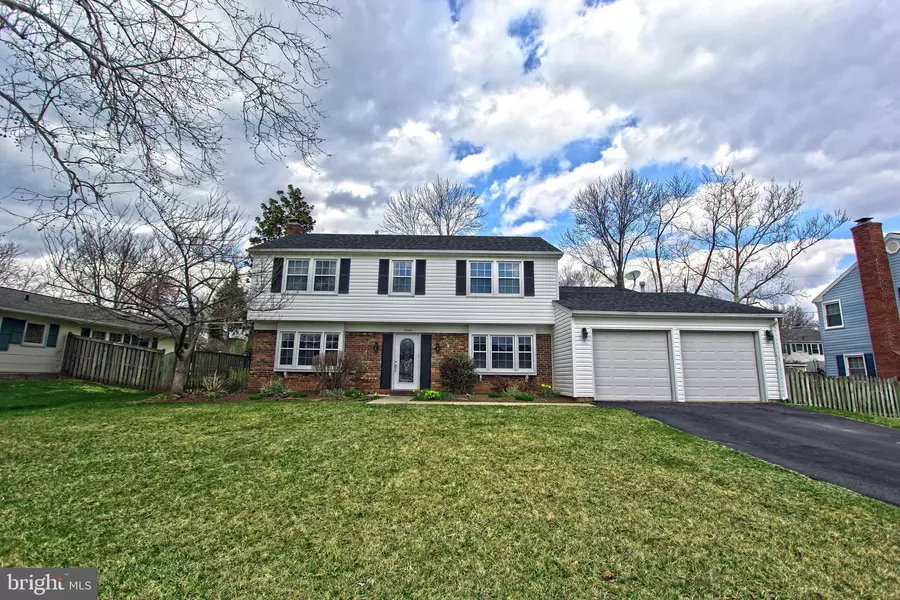 13108 POPLAR TREE RD, Fairfax, VA 22033