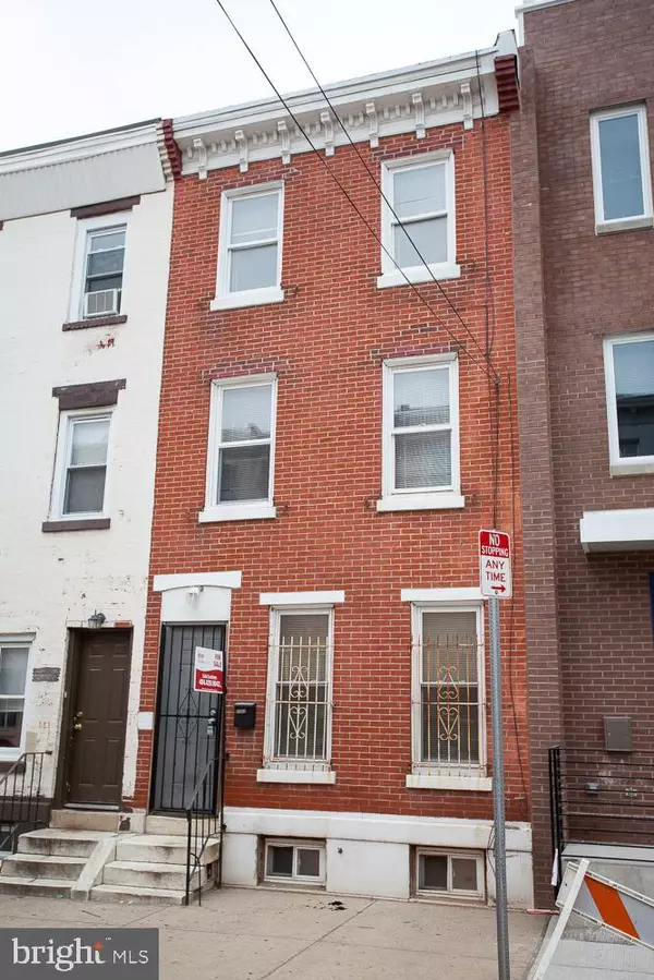 Philadelphia, PA 19122,2064 N FRANKLIN ST