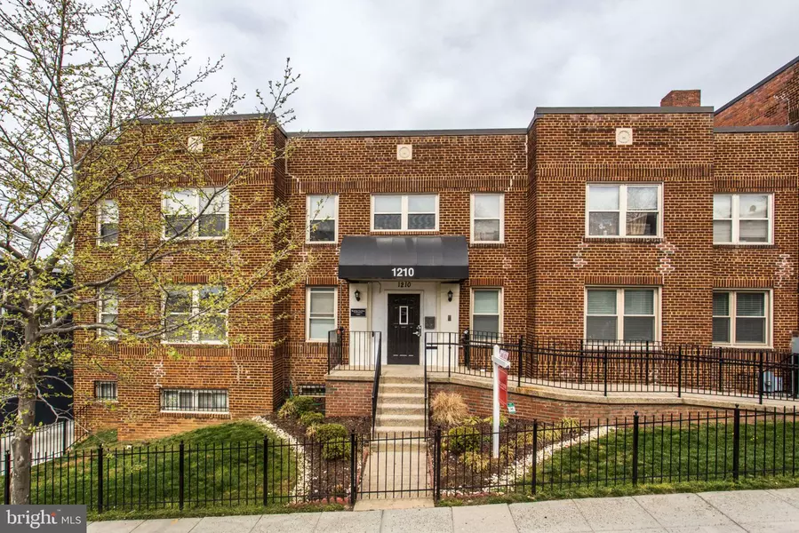 1210 HOLBROOK TER NE #104, Washington, DC 20002