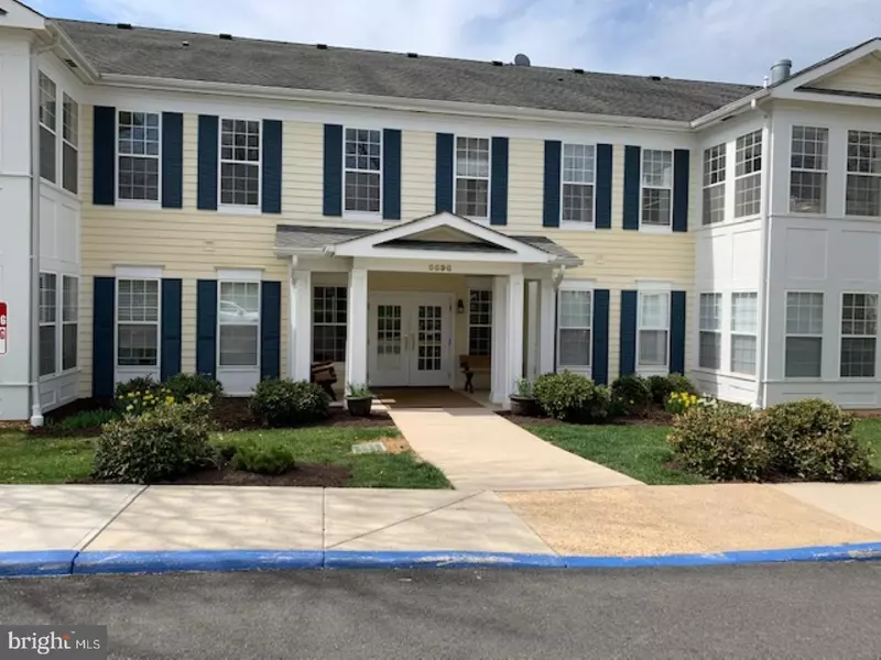 6696 CLUB HOUSE LN #211, Warrenton, VA 20187