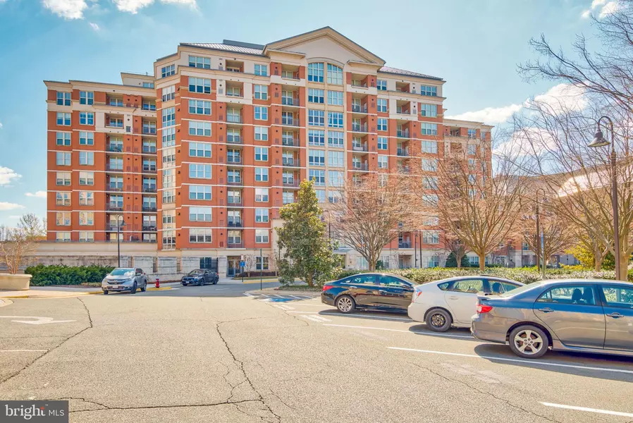 11760 SUNRISE VALLEY DR #813, Reston, VA 20191