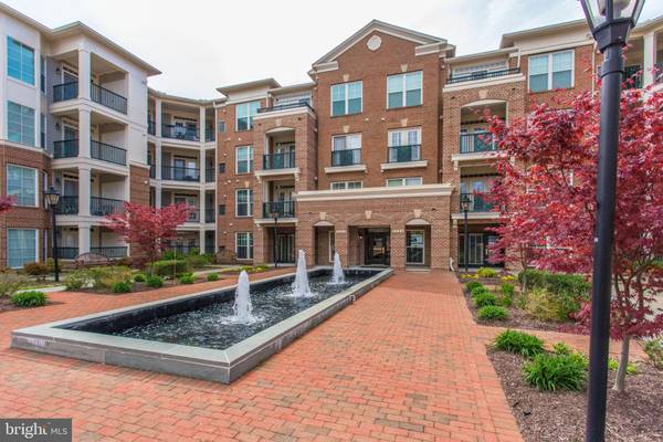 2903 SAINTSBURY PLZ #402, Fairfax, VA 22031