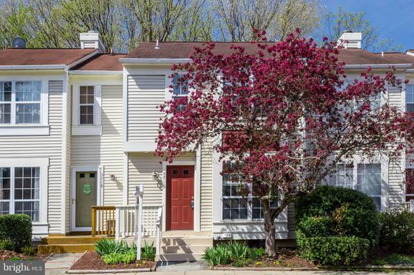 5716 EVERGREEN KNOLL CT, Alexandria, VA 22303