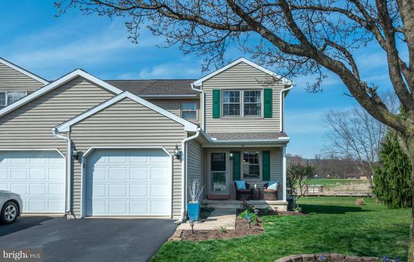 121 RED STONE CIRCLE, Reinholds, PA 17569