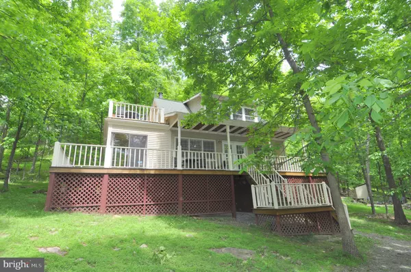 Great Cacapon, WV 25422,51 KATELYN LN