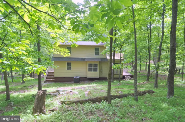 Great Cacapon, WV 25422,51 KATELYN LN