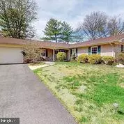 4218 PENNER LN, Fairfax, VA 22033