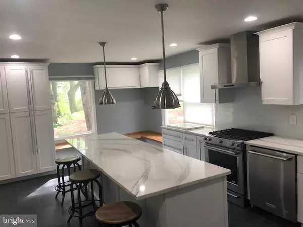 Phoenixville, PA 19460,464 FREEMONT ST