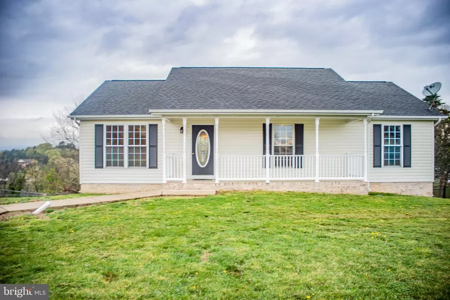 985 DEVINE DR, Strasburg, VA 22657