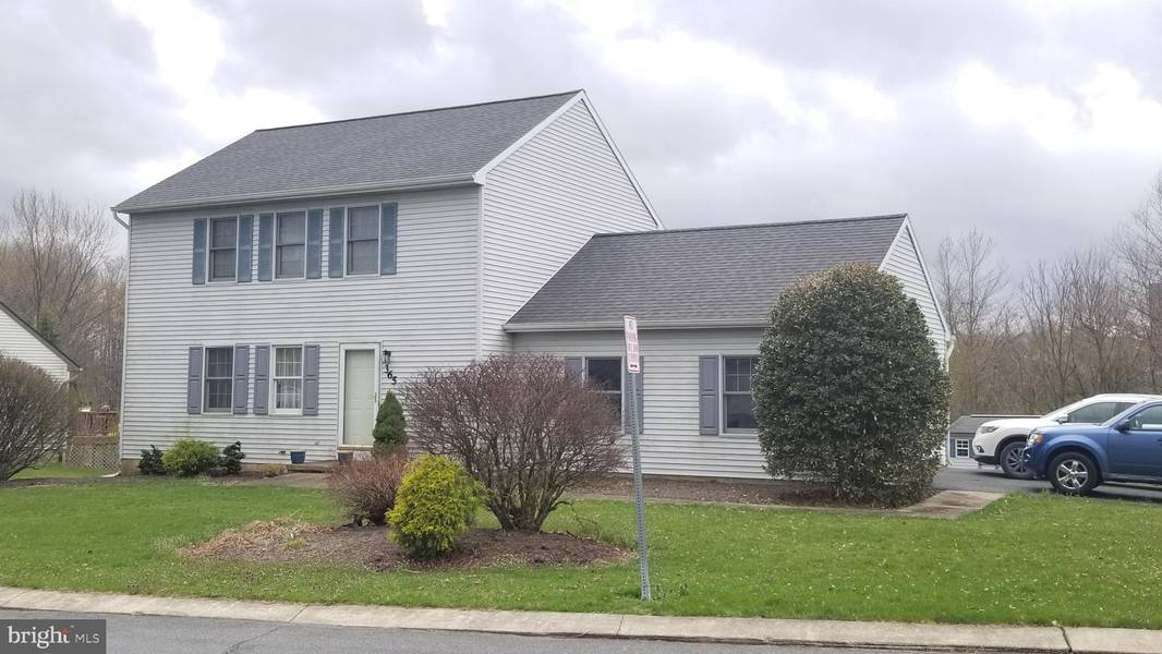 365 VILLAGE SPRING LN, Reinholds, PA 17569