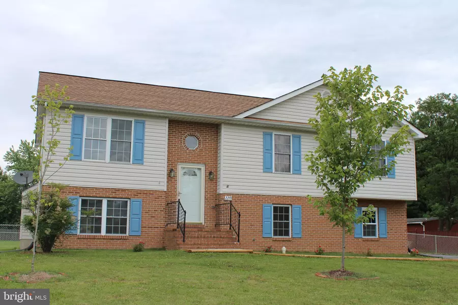 220 WYTHE AVE, Stephens City, VA 22655