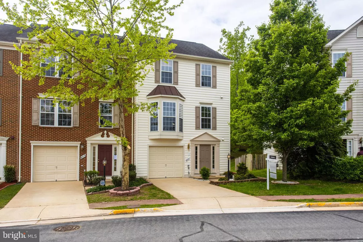 Lorton, VA 22079,8021 HORSESHOE COTTAGE CIR