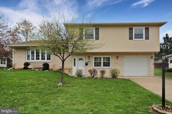 303 BELAIRE DR, Shiremanstown, PA 17011