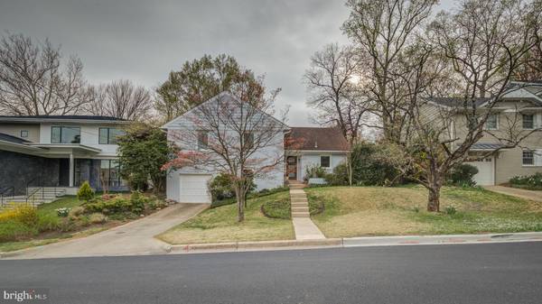 6212 WEDGEWOOD RD, Bethesda, MD 20817