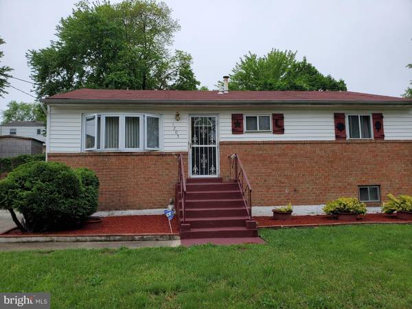 1205 EASTWOOD DR, District Heights, MD 20747