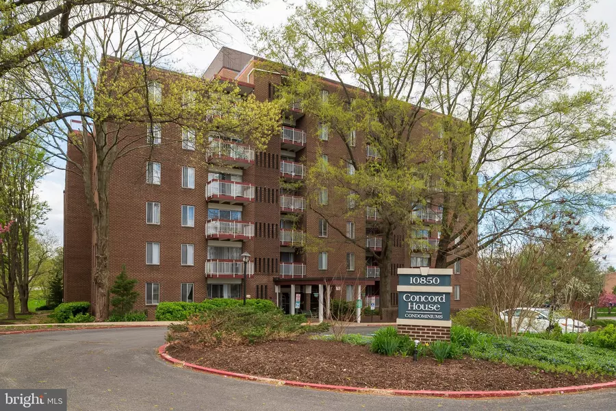 10850 GREEN MOUNTAIN CIR #203, Columbia, MD 21044