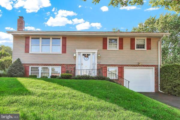 3001 OCTAGON AVE, Reading, PA 19608