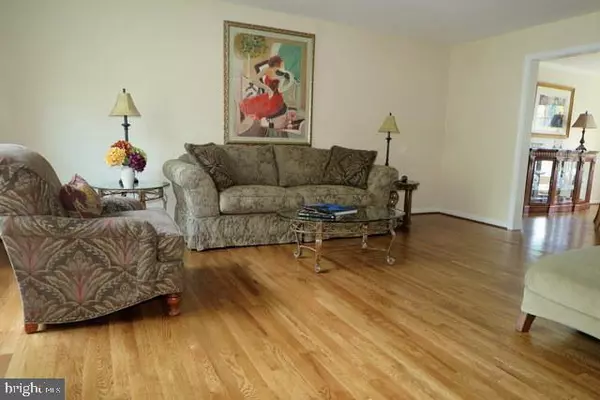 Potomac, MD 20854,9444 REACH RD