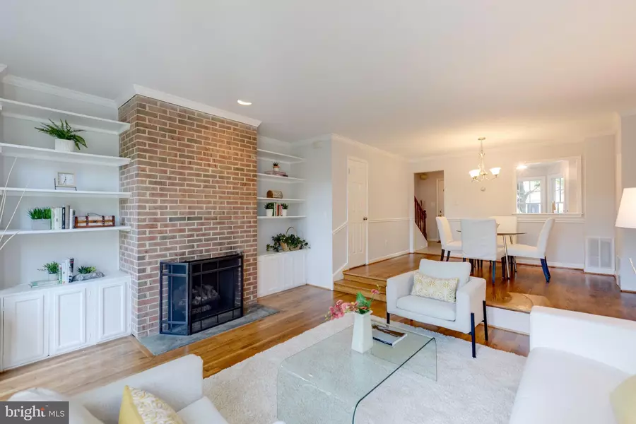 1016-1/2 ORONOCO ST, Alexandria, VA 22314