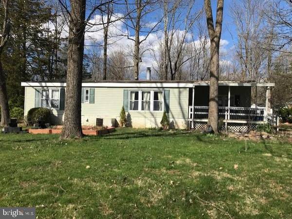 17 MAPLE DR, Quakertown, PA 18951