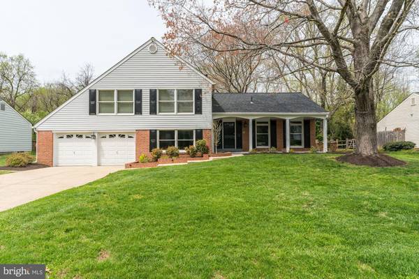 9037 WANDERING TRAIL DR, Potomac, MD 20854