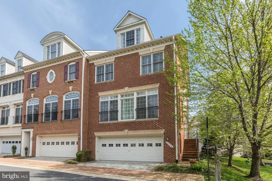 7429 SENECA RIDGE DR, Mclean, VA 22102