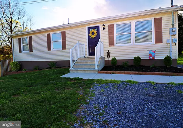 58 CAYMAN CT, Martinsburg, WV 25404