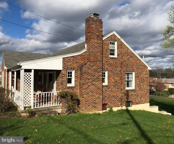 New Cumberland, PA 17070,418 2ND ST