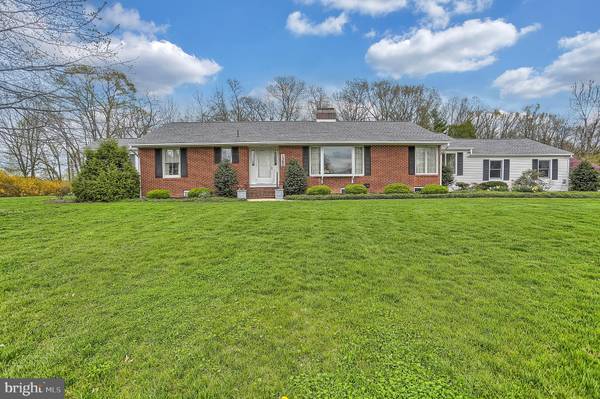 1360 HERRS RIDGE RD, Gettysburg, PA 17325