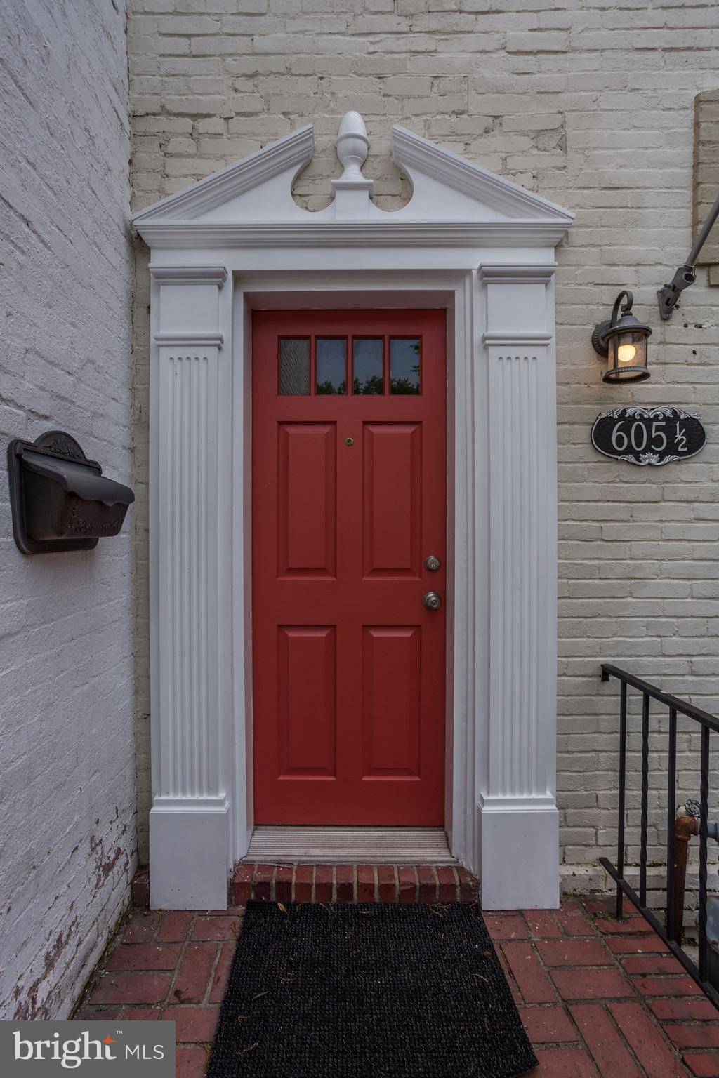 Washington, DC 20002,605 1/2 8TH ST NE